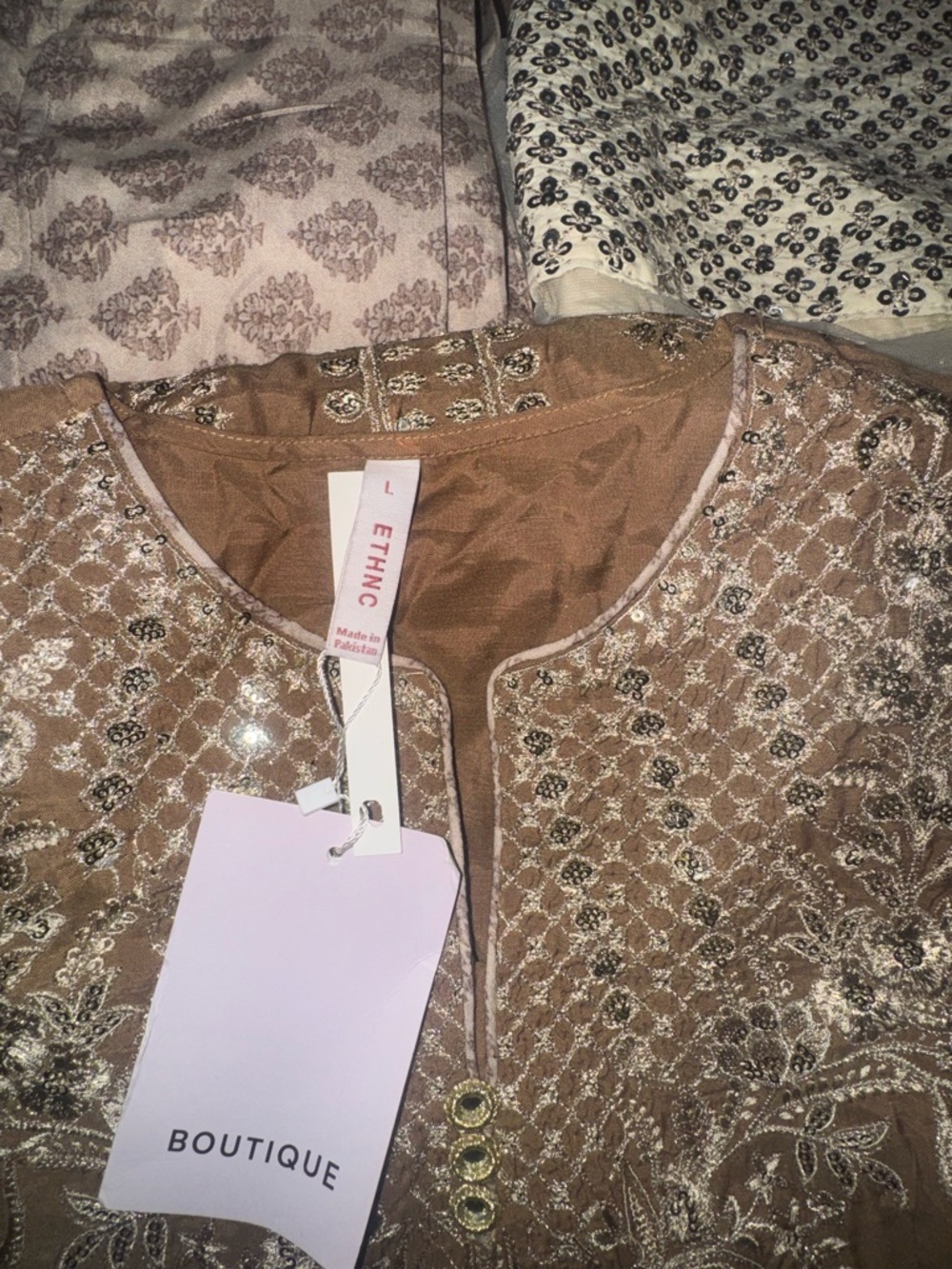 Ethnc Luxe Boutique collection 2026 Pakistani Indian  farshi shalwar - Picture 8 of 11